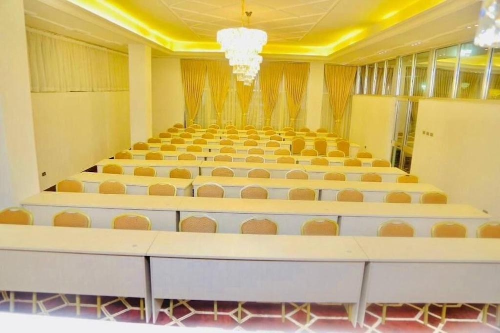 Cyan Hotel แอดดิสอาบาบา ภายนอก รูปภาพ